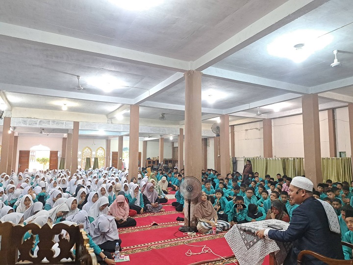 Tarhib Ramadhan di MTsN 2 Solok Dzikir dan Muhasabah Bersama Buya Mahyuzil 3 01403 mtsn 2 solok d