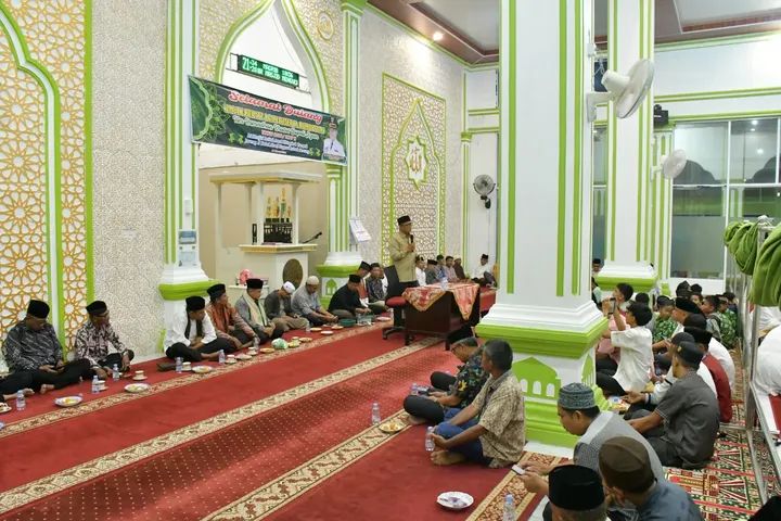 Bupati Agam Pimpin Tim Safari Ramadhan ke Masjid Baitul Amal Lubuk Basung 4 Bupati Agam Pimpin Tim Safari Ramadhan ke Masjid Baitul Amal Lubuk Basung