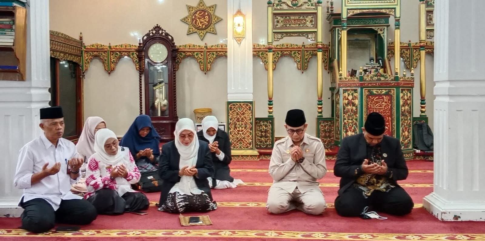 Kemenhaj Bukittinggi Bersiap, Jama'ah Mantap Menuju Baitullah 2 FB IMG 1774717989862 e1774789515604