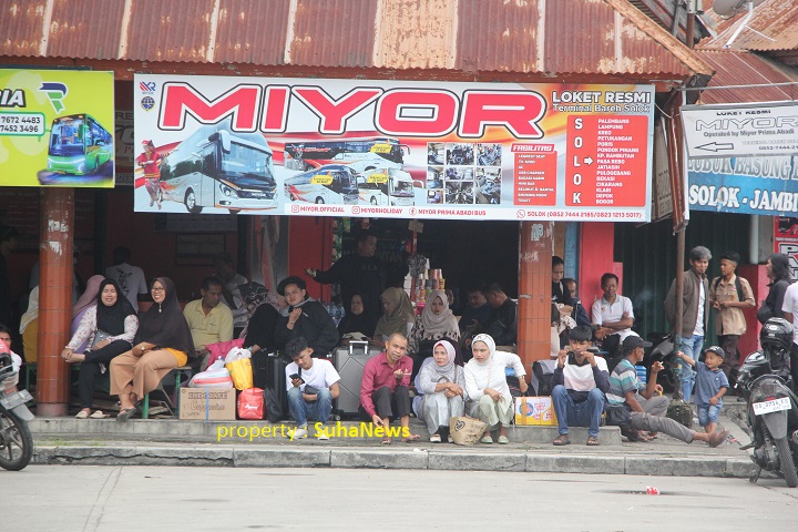 Masih Tuslagh, Penumpang Tujuan Jakarta - Bandung Masih Ramai dari Sumbar 4 00109 bus tbs d