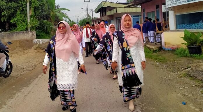 Wisuda Tahfiz MAN 1 Solok Plus Keterampilan Dimeriahkan dengan Pawai
