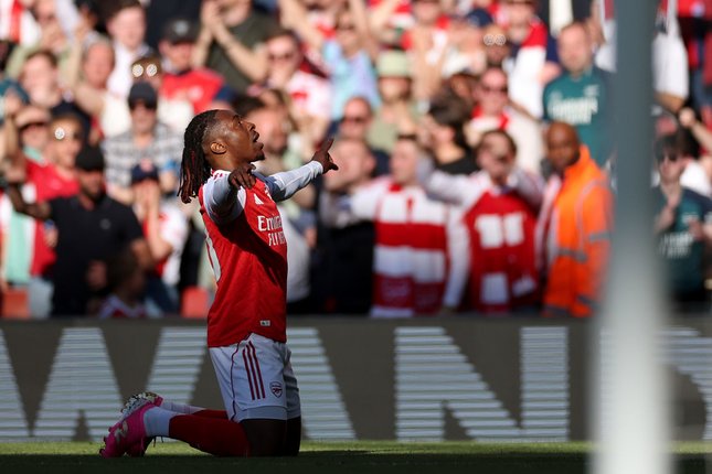 Arsenal eze 2 744cce3 1