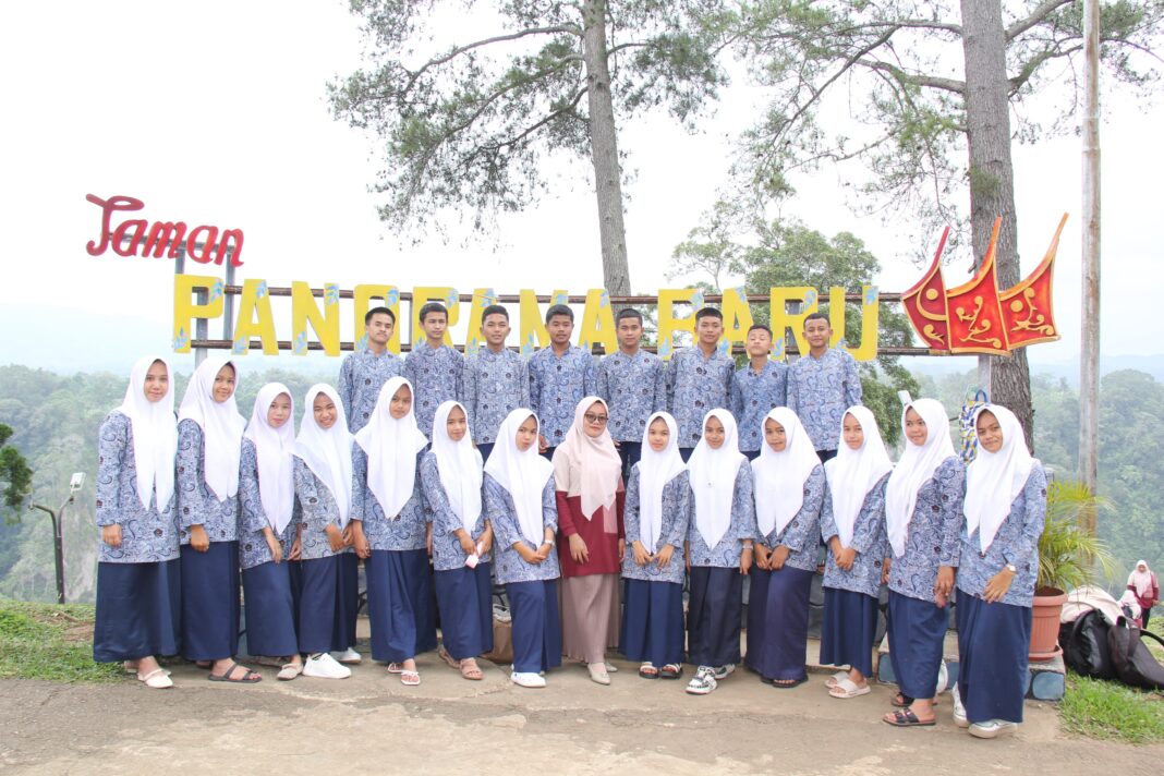 Panorama Baru jadi Saksi, Siswa Kelas IX MTsN 6 Solok Akhiri Masa Belajar
