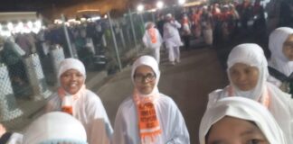 Berangkat Ba'da Subuh, Jemaah Haji Solok Raya Selesaikan Melempar Jumrah