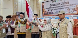 Jemaah Haji Kloter 7 Resmi Diserahkan, Jemaah Haji Bukittinggi Siap Menuju Tanah Suci