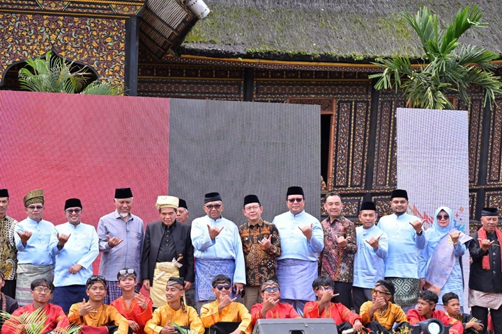 Festival b