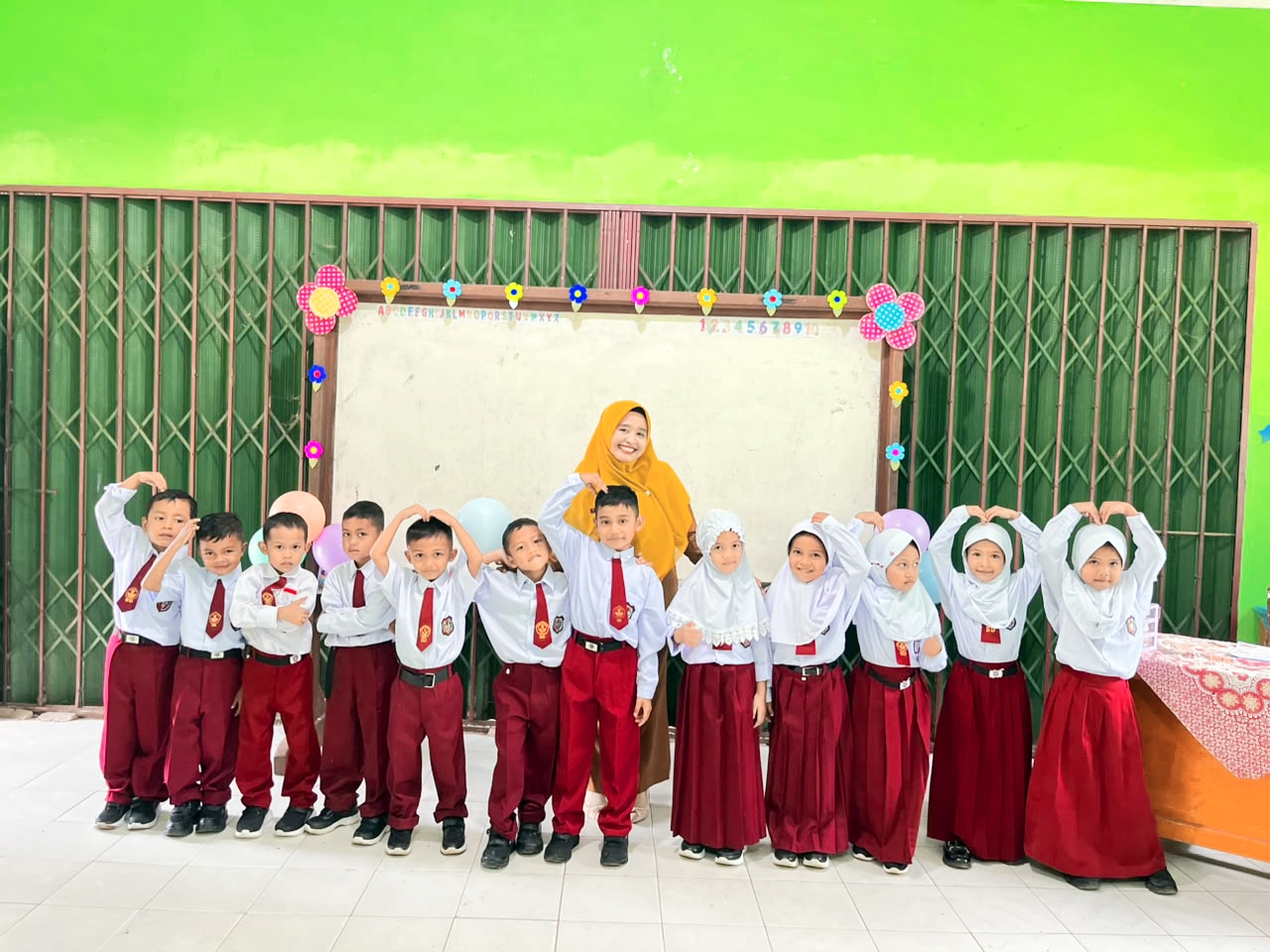 Murid Baru SDN 30 Sago Manggopoh Awali MPLS Dengan Semangat 3 12 Murid Baru SDN 30 Sago Manggopoh Awali MPLS dengan Semangat