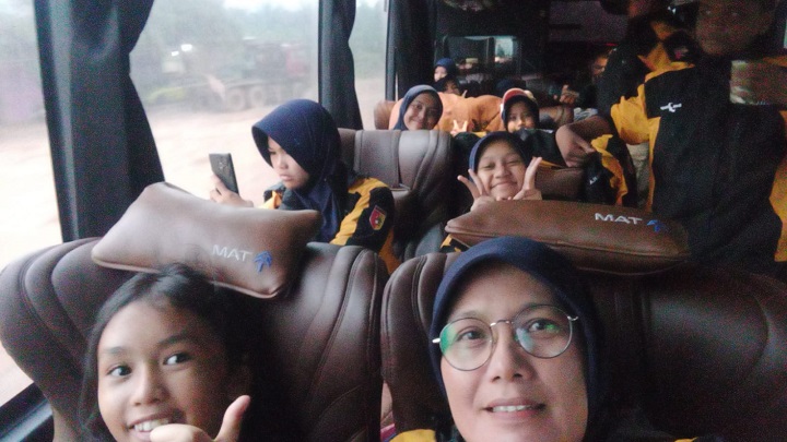 Kontingen Jamnas XII Kota Solok Dimanjakan Kemewahan Bus TAM Pewe Class R25 1 01104 bus tam pramuka c