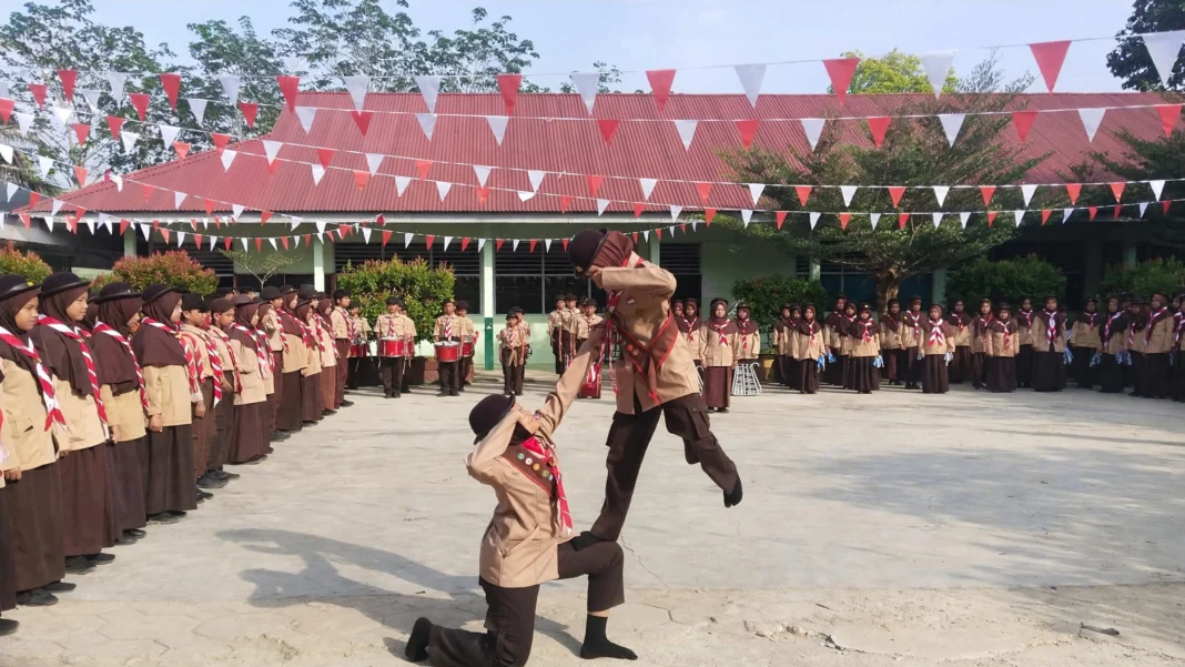 Semangat Peringatan Hari Pramuka ke 65 di MTsN 7 Solok