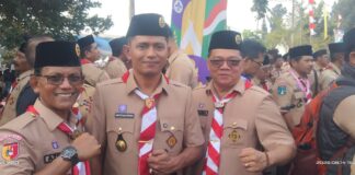 pembukaan Jambore Nasional (JAMNAS) XII di Bumi Perkemahan Graha Wisata Wiladatika, Cibubur, Jakarta Timur, Jumat (15/8) bersama Bupati Solok Jon Firman Pandu selaku Kamabicab dan Ketua Kwarcab H. Candra.