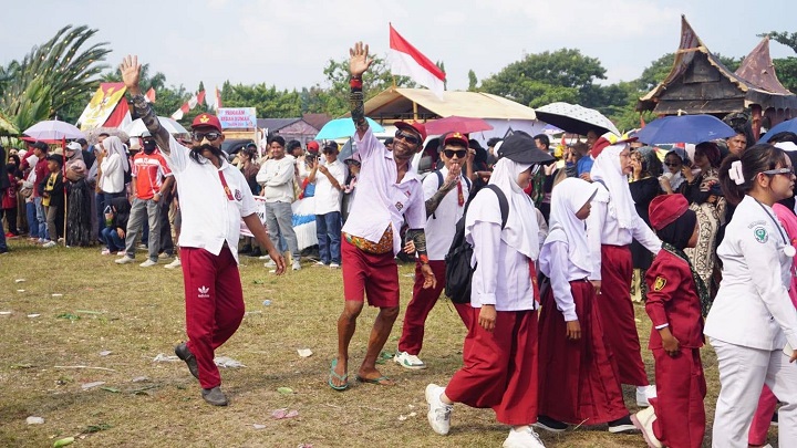 02006 pawai dharmasraya a