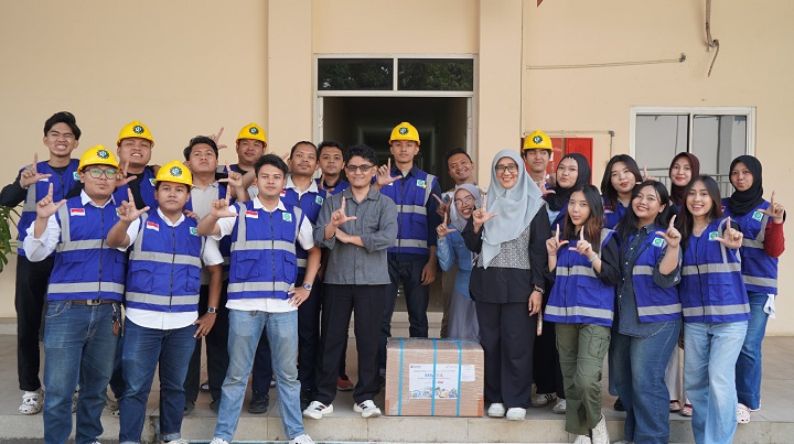 Hadapi Variasi Ukuran Produk Tekstil, Mahasiswa UPER Rancang Alat Bantu Quality Control 2 02707 uper b