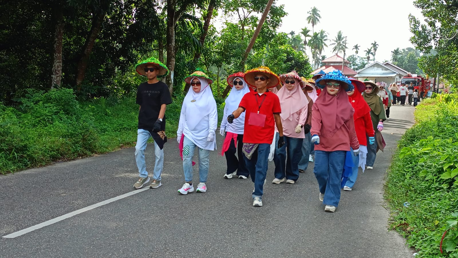 MTsN 4 Agam Meriahkan Gerak Jalan Merdeka Style HUT ke-81 RI