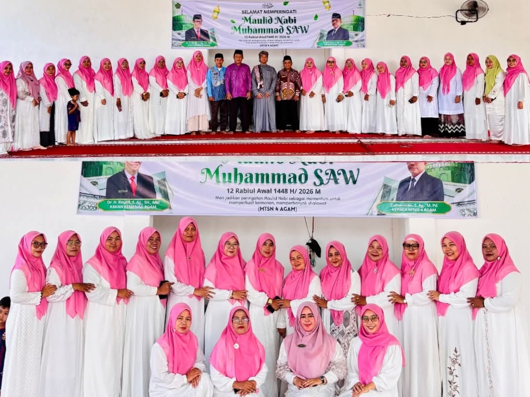 MTsN 4 Agam Gelar Peringatan Maulid Nabi Muhammad Saw 1448 H