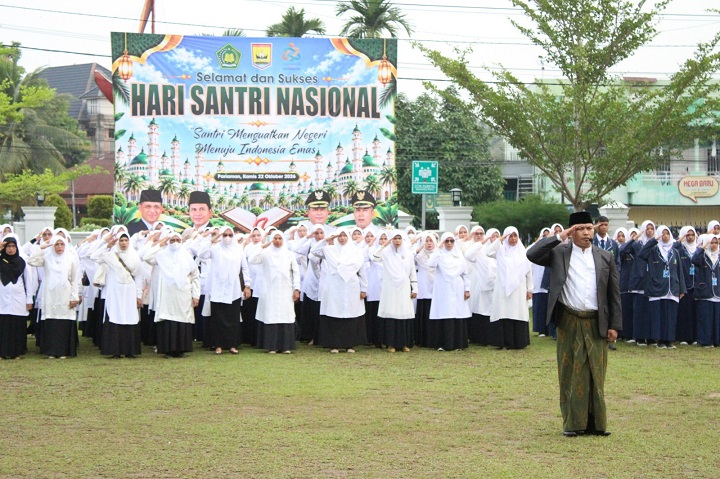 02205 hari santri pariaman a